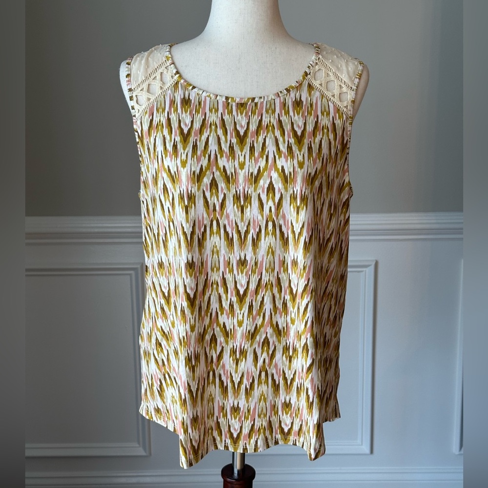 Daniel Rainn Patterned Sleeveless Top size Large NWT